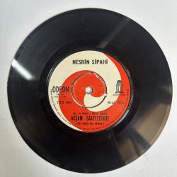 NESRİN SİPAHİ - AKŞAM SAATLERİNDE / SANA NASIL SUSAMIŞIM 45'LİK PLAK