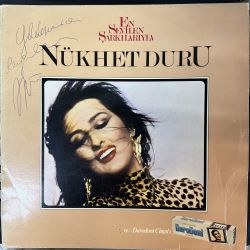 EN SEVİLEN ŞARKILARIYLA NÜKHET DURU PLAK