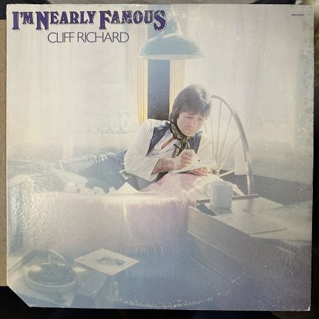 CLIFF RICHARD - I'M NEARLY FAMOUS PLAK