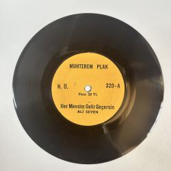 ALİ SEVEN - HER MEVSİM GELİR GEÇERSİN / KADER BÖYLE İMİŞ 45'LİK PLAK